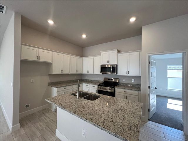 13110 KENT BRADLEY ST STREET, Dade City, FL 33525