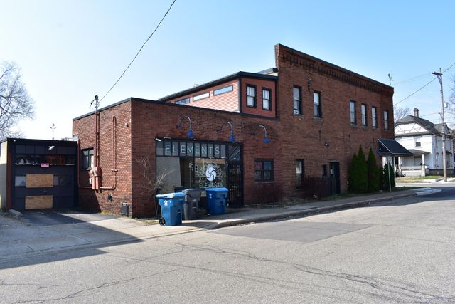 1301-1313 S Westnedge, Kalamazoo, MI 49008