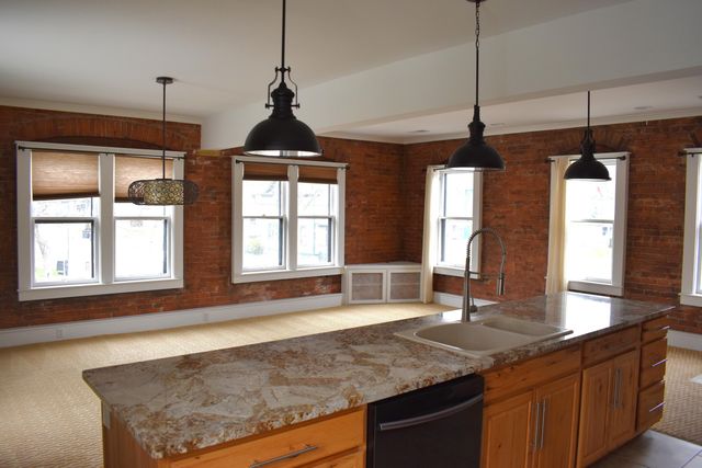 1301-1313 S Westnedge, Kalamazoo, MI 49008