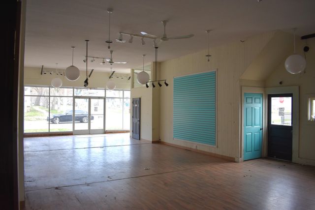 1301-1313 S Westnedge, Kalamazoo, MI 49008