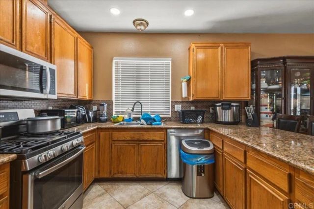 1152 Farview CT, El Cajon, CA 92021