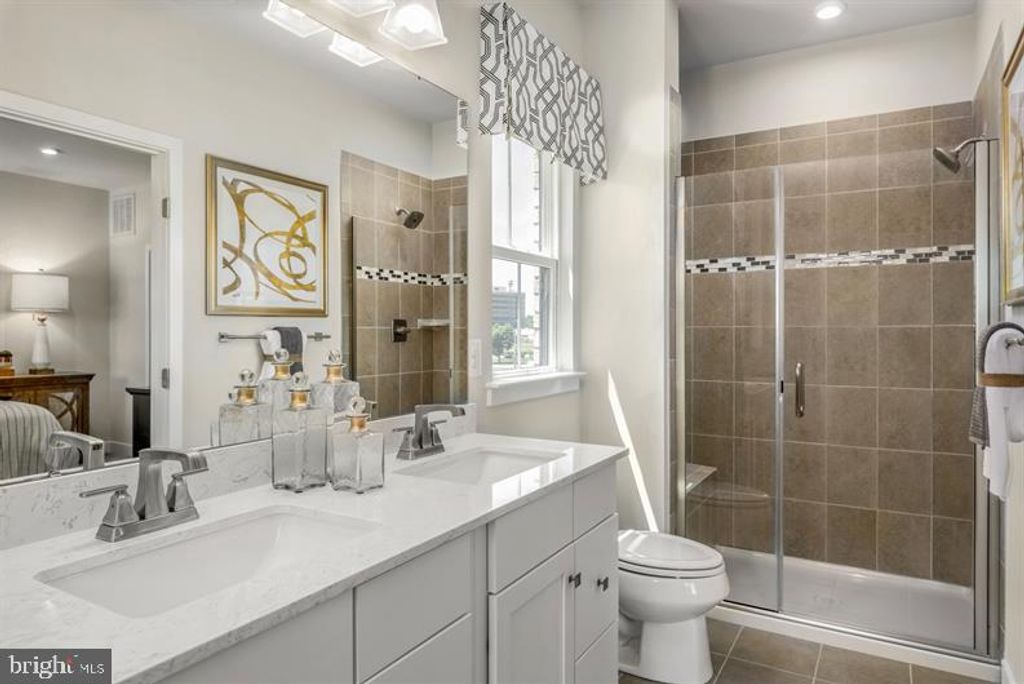 Image 17 of property listing at 2266 WATERFRONT WAY, Baltimore, MD 21230