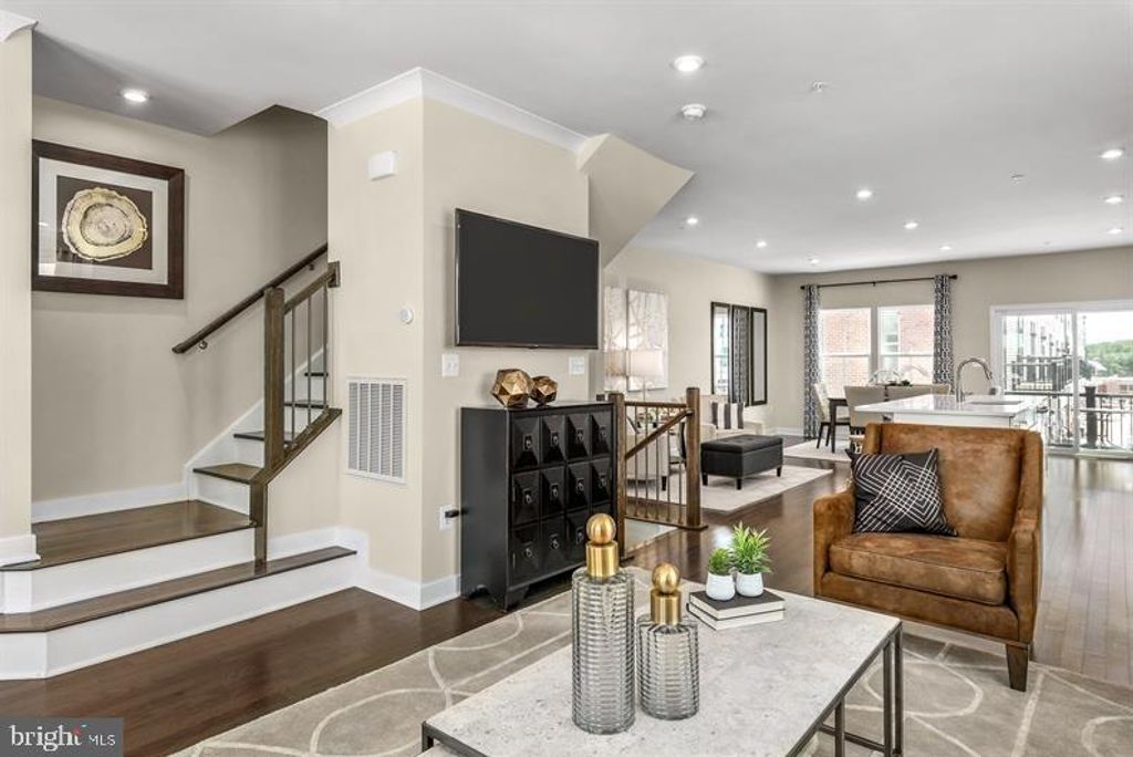 Image 20 of property listing at 2266 WATERFRONT WAY, Baltimore, MD 21230