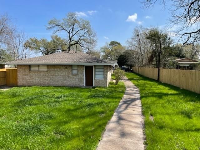 5603 Pickfair Street, Houston, TX 77026