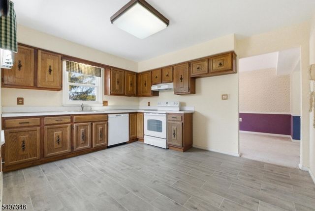 45 Barn Owl Dr, Allamuchy Twp., NJ 07840