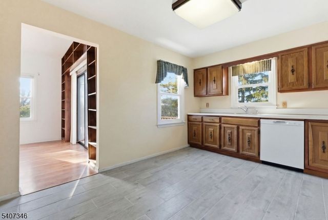 45 Barn Owl Dr, Allamuchy Twp., NJ 07840