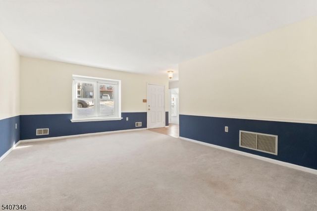 45 Barn Owl Dr, Allamuchy Twp., NJ 07840