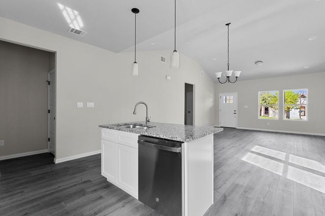 1832 E Broadway Avenue, Fort Worth, TX 76104