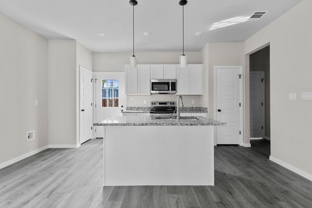 1832 E Broadway Avenue, Fort Worth, TX 76104