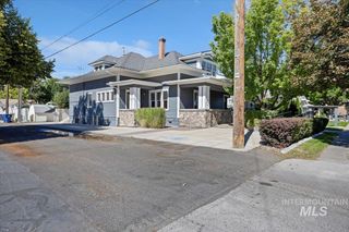 727 Shoshone St N, Twin Falls, ID 83301