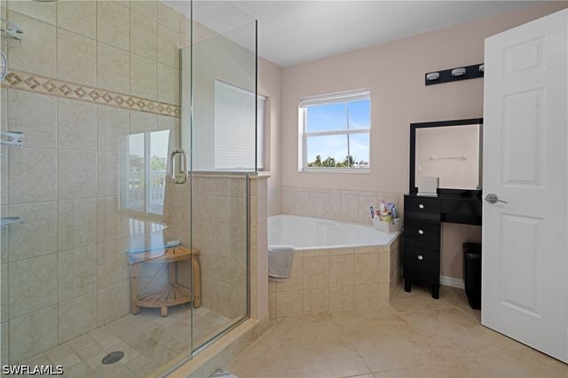 116 Sand Dollar DR, Fort Myers Beach, FL 33931