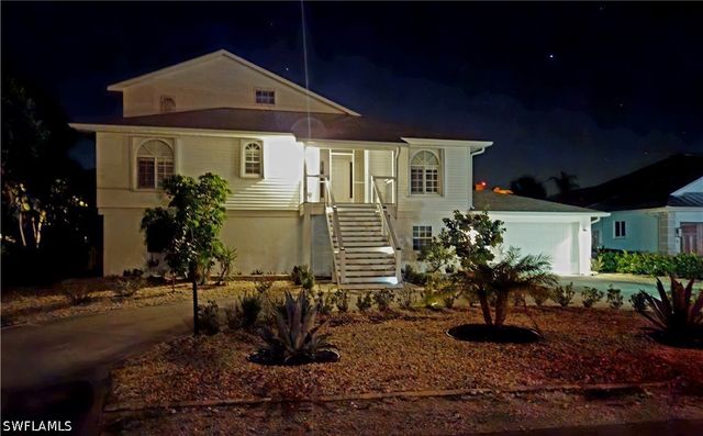 116 Sand Dollar DR, Fort Myers Beach, FL 33931