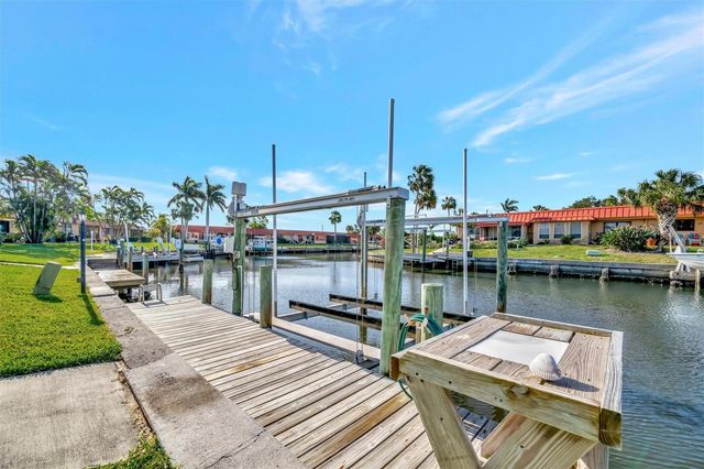 9517 AZURE COVE, Bradenton, FL 34210