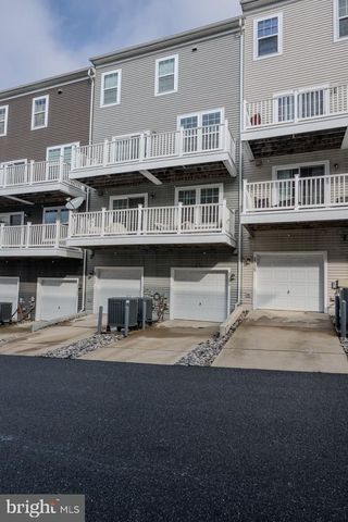 2731 PINEBROOK RD, Landover, MD 20785