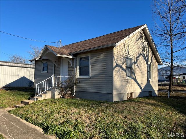 348 W 2nd Street, Lebanon, MO 65536