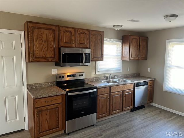 348 W 2nd Street, Lebanon, MO 65536