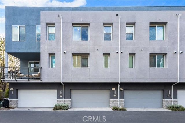 249 Steely, Irvine, CA 92614