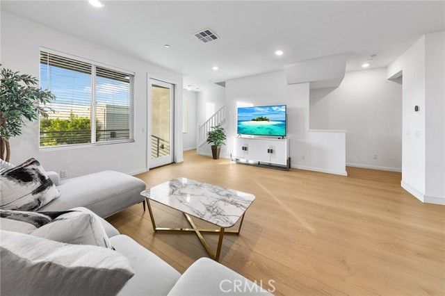 249 Steely, Irvine, CA 92614