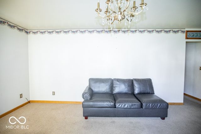 104 Meadow Lane, North Vernon, IN 47265