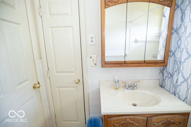 104 Meadow Lane, North Vernon, IN 47265