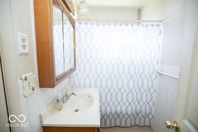 104 Meadow Lane, North Vernon, IN 47265