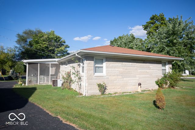 104 Meadow Lane, North Vernon, IN 47265