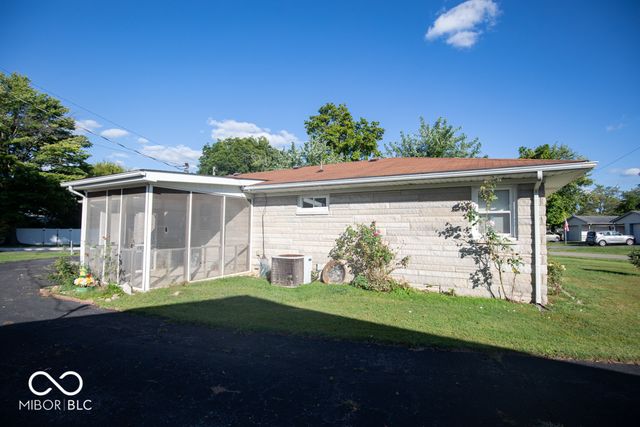 104 Meadow Lane, North Vernon, IN 47265