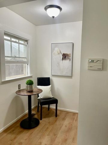 622 Palo Alto Avenue, Palo Alto, CA 94301