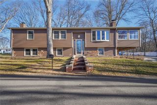 1 Tiffany Drive, Cumberland, RI 02864