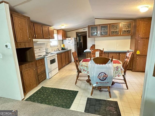 2757 Ben Carter Road, Baxley, GA 31513