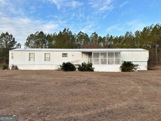 2757 Ben Carter Road, Baxley, GA 31513