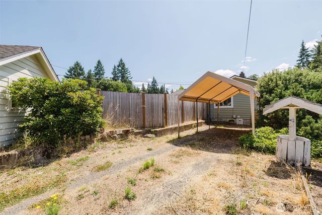 143 Dora Avenue, Bremerton, WA 98312