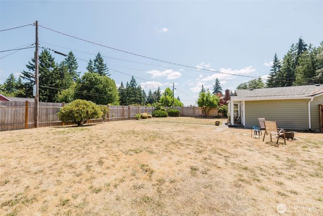 143 Dora Avenue, Bremerton, WA 98312