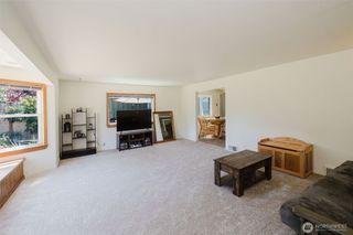 143 Dora Avenue, Bremerton, WA 98312