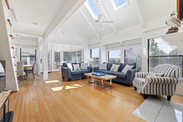 312 Retreat Beach Circle, Pawleys Island, SC 29585
