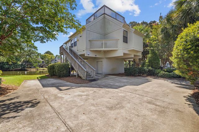 312 Retreat Beach Circle, Pawleys Island, SC 29585