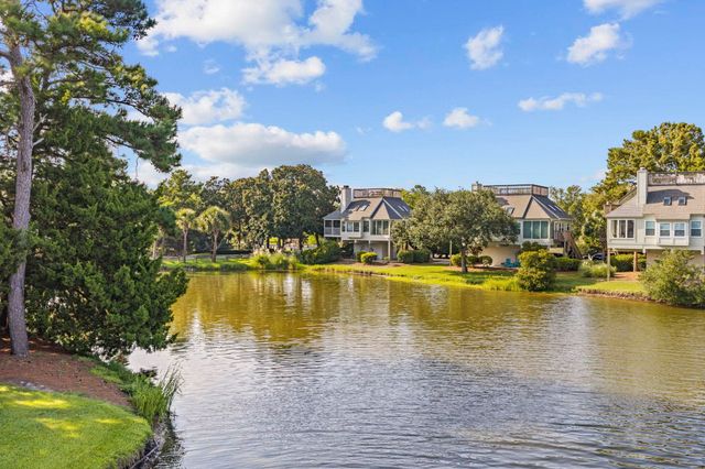 312 Retreat Beach Circle, Pawleys Island, SC 29585