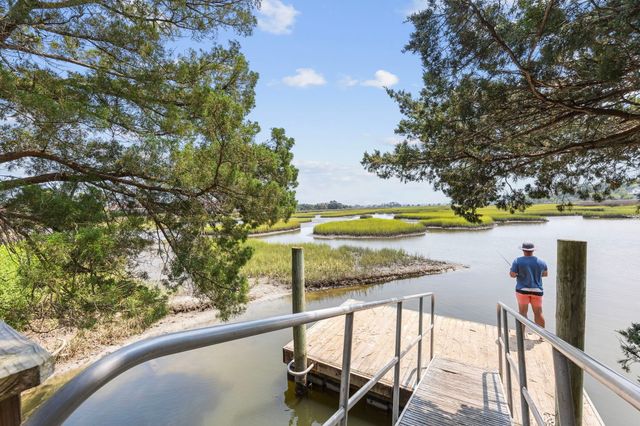 312 Retreat Beach Circle, Pawleys Island, SC 29585