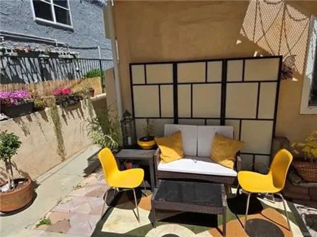 1127 S Clark, Los Angeles, CA 90035