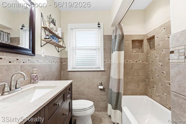 7646 Robinson Avenue, Allen Park, MI 48101