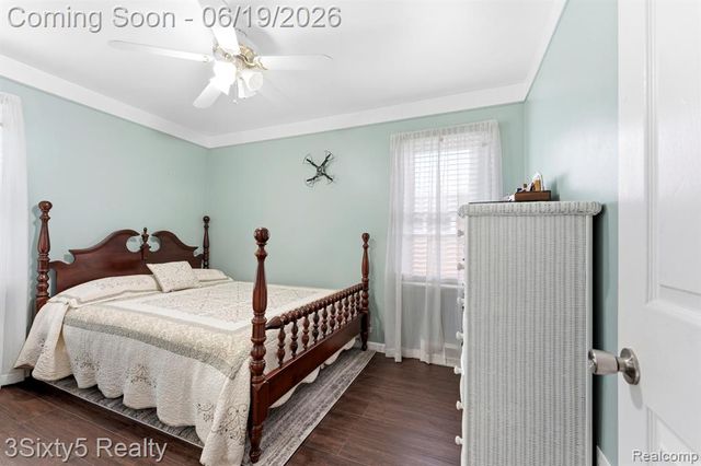 7646 Robinson Avenue, Allen Park, MI 48101