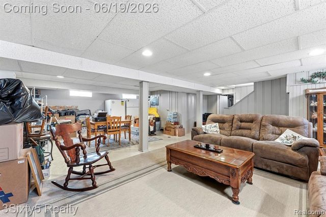 7646 Robinson Avenue, Allen Park, MI 48101