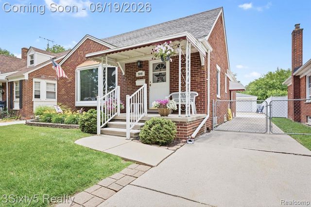 7646 Robinson Avenue, Allen Park, MI 48101