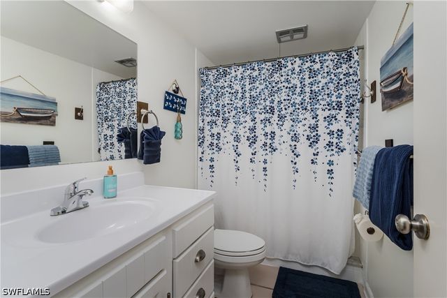5419 Rattlensake Hammock RD 307F, Naples, FL 34113
