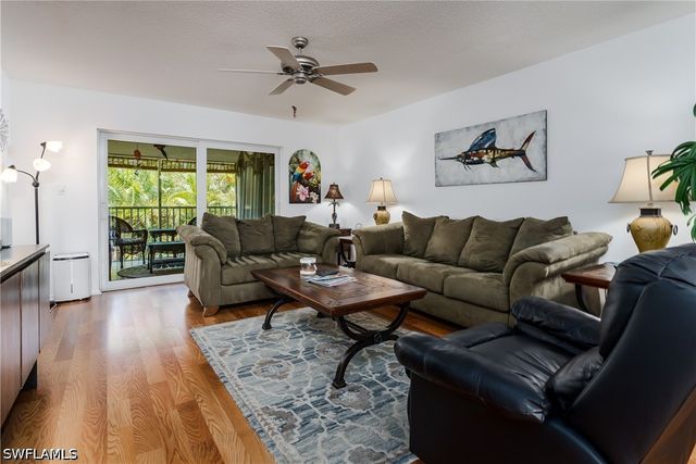 5419 Rattlensake Hammock RD 307F, Naples, FL 34113
