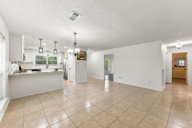 13185 Crest Drive, Willis, TX 77318