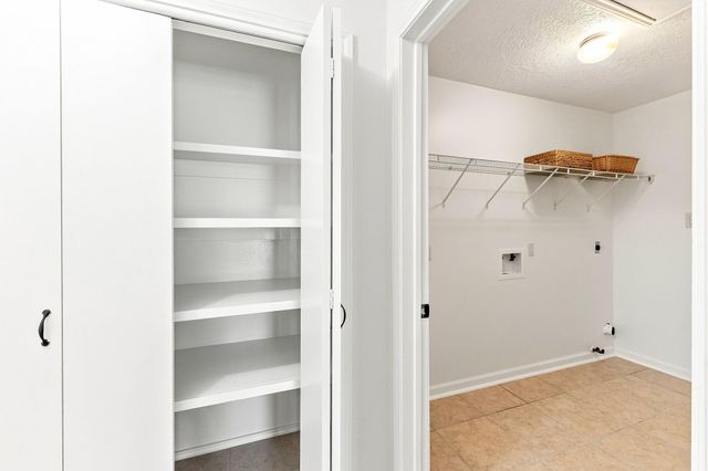 13185 Crest Drive, Willis, TX 77318
