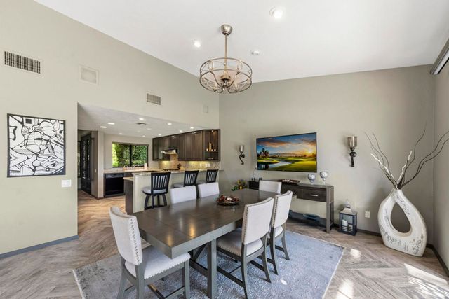 49460 Avenida Club La Quinta, La Quinta, CA 92253