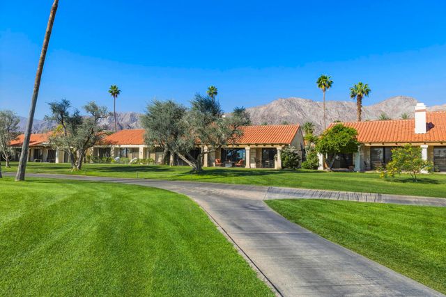 49460 Avenida Club La Quinta, La Quinta, CA 92253