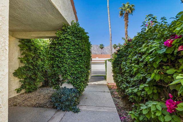 49460 Avenida Club La Quinta, La Quinta, CA 92253